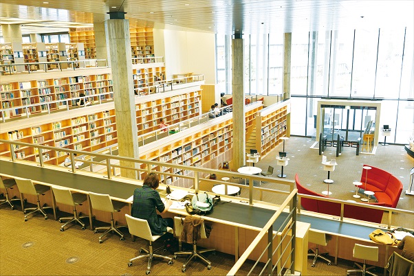葛飾キャンパス図書館