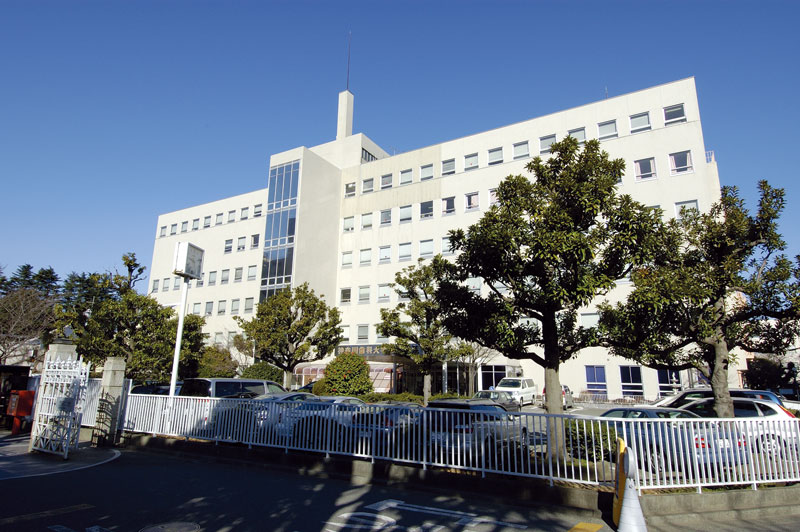 神奈川歯科大学附属病院では臨床実習が行われます。