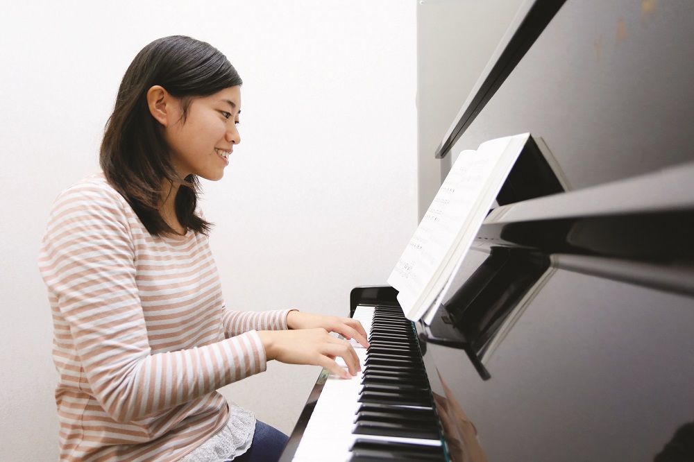 午後の空いた時間はピアノの自習やアルバイトに使えます！