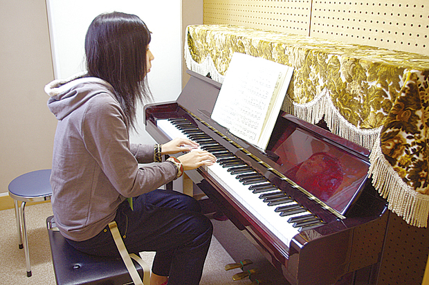 個人ピアノ練習室　レッスン後も自習できる