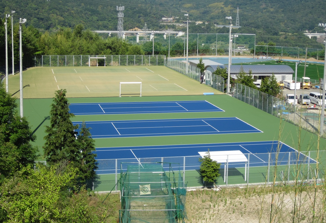 呉 郷原キャンパステニスコート