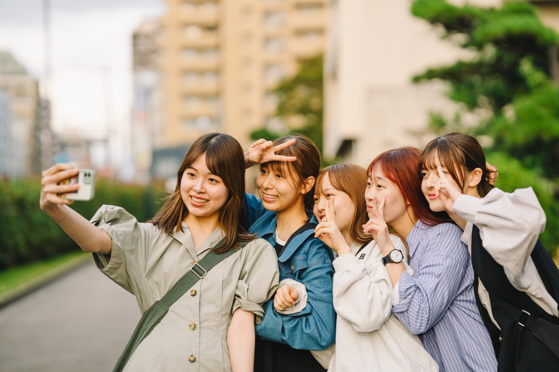 市邨学園短期大学開学30周年記念論集 学生募集停止のお知らせサムネ-